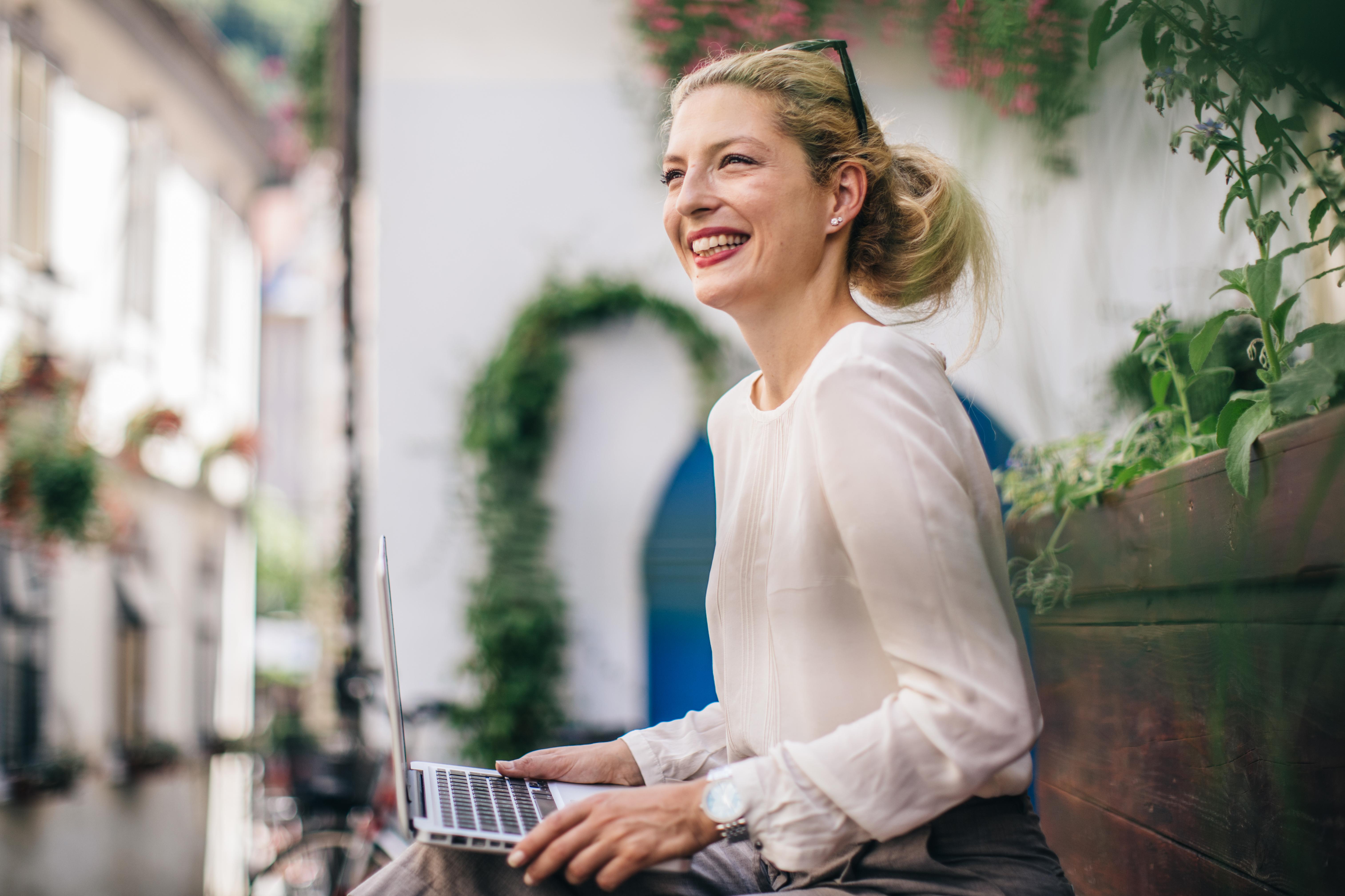 work outside with laptop