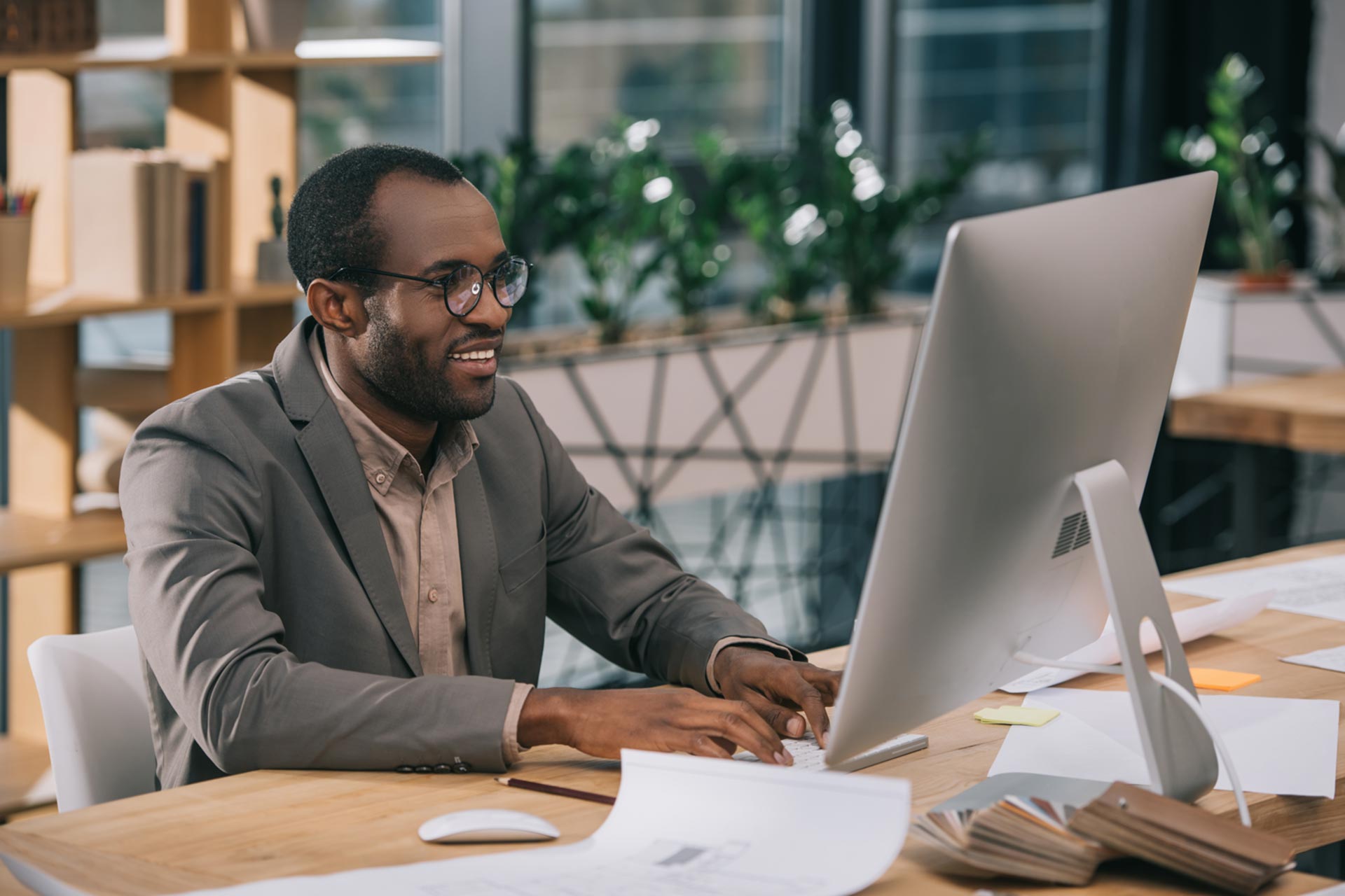 Registered agent working at a computer