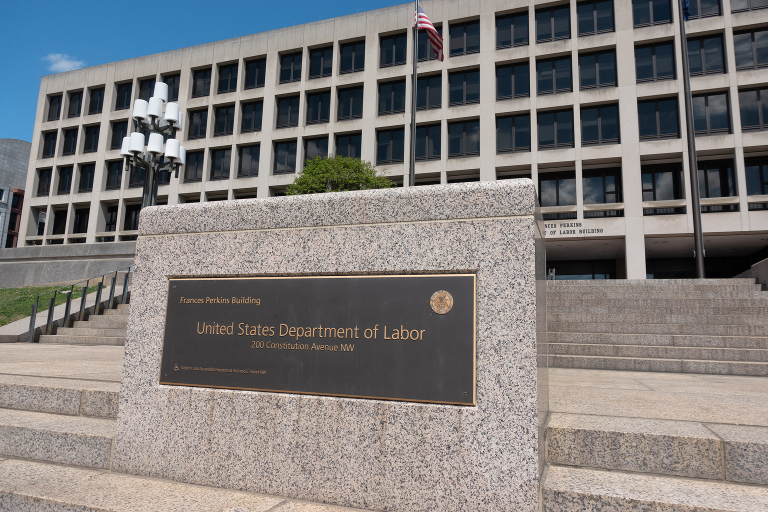 DOL fiduciary rule finalized: Investment advice redefined
