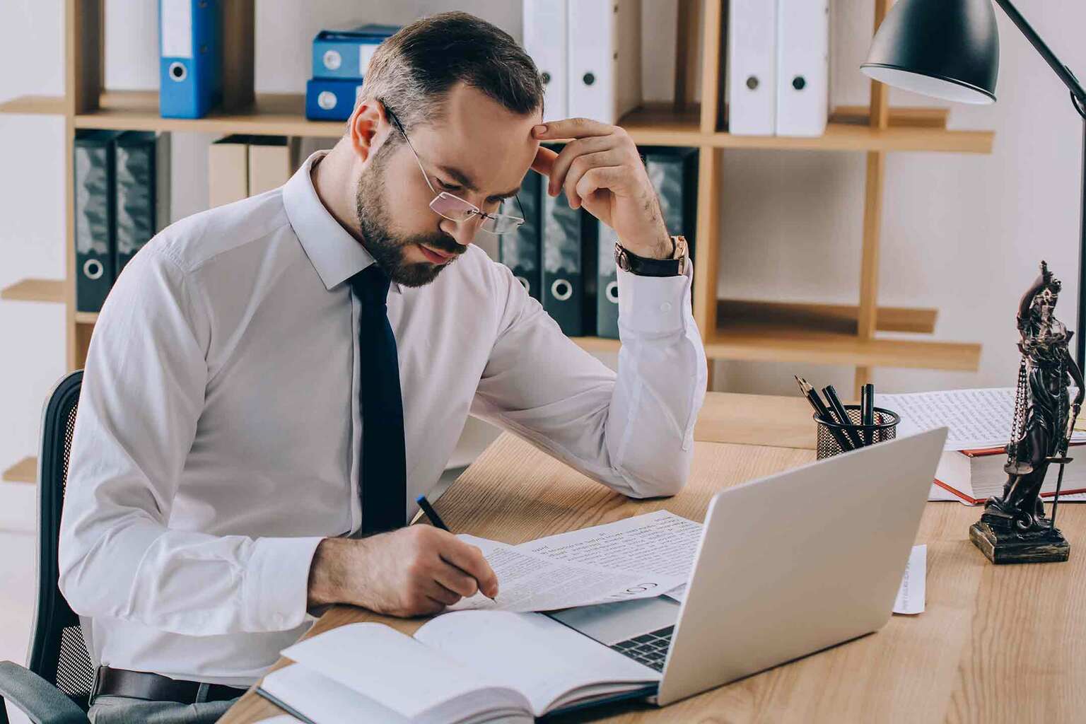 Problemy postępowania klauzulowego