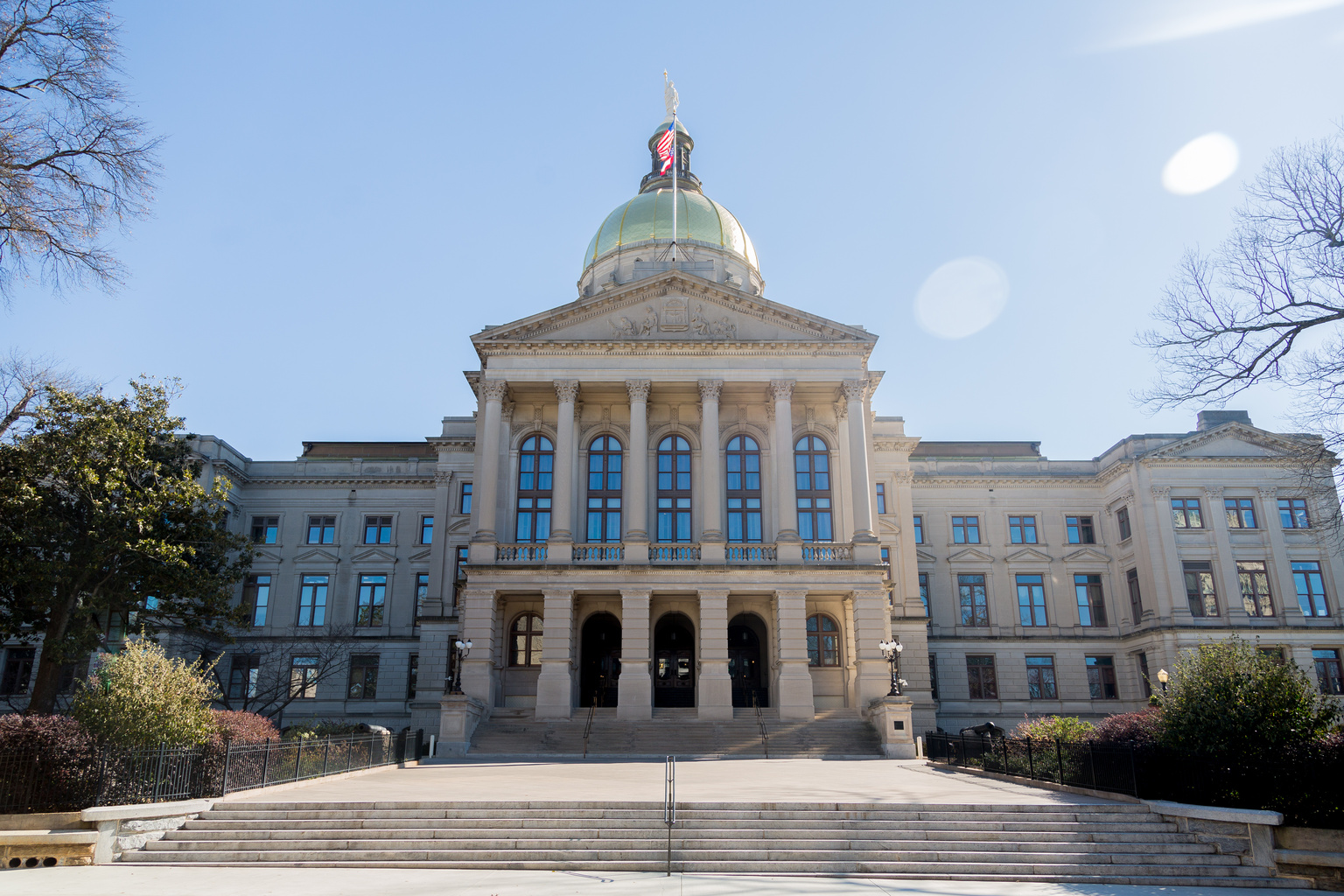 View of Georgia state capitol.  Learn about incentives, industries, and key drivers of the state's economy.