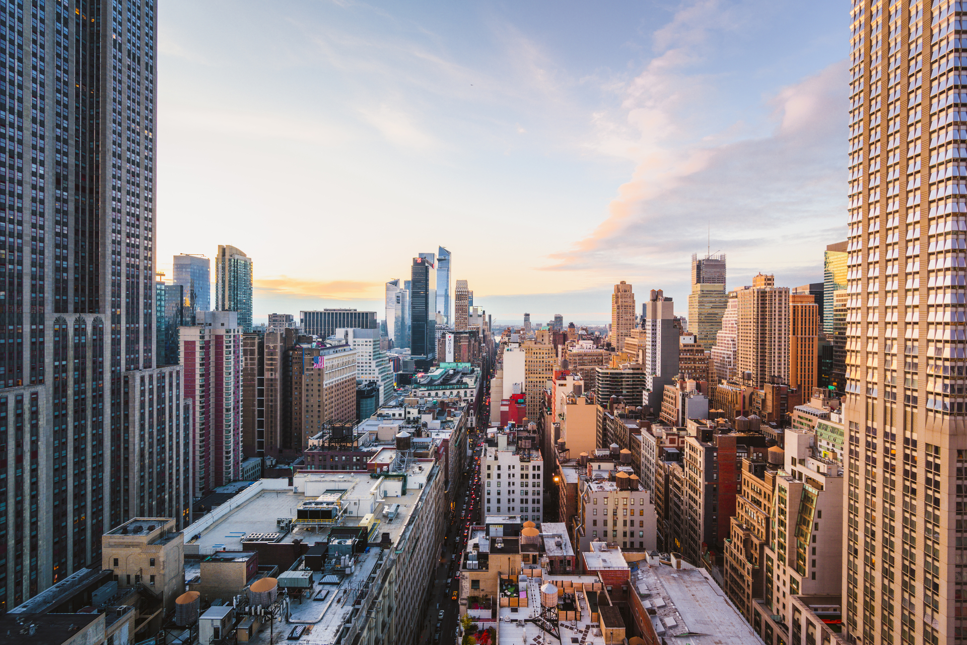 Rooftop view of Midtown Manhattan skyline, New York City 