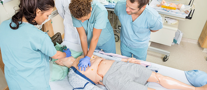 Simulations replace clinicals