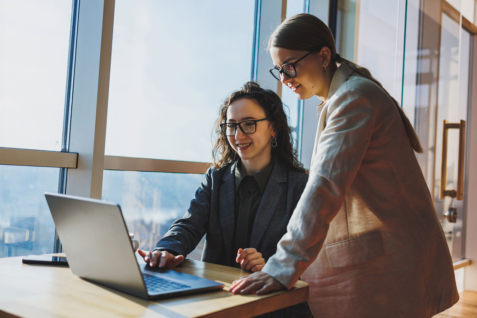 Staż pracy 2026 w firmach i administracji - wyjaśnienia praktycznych problemów