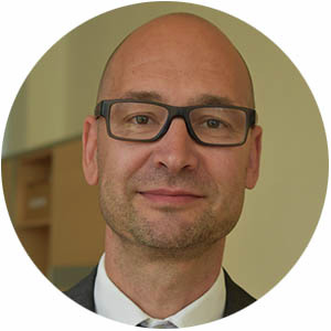 Prof. Dr. Sven Müller-Grunde