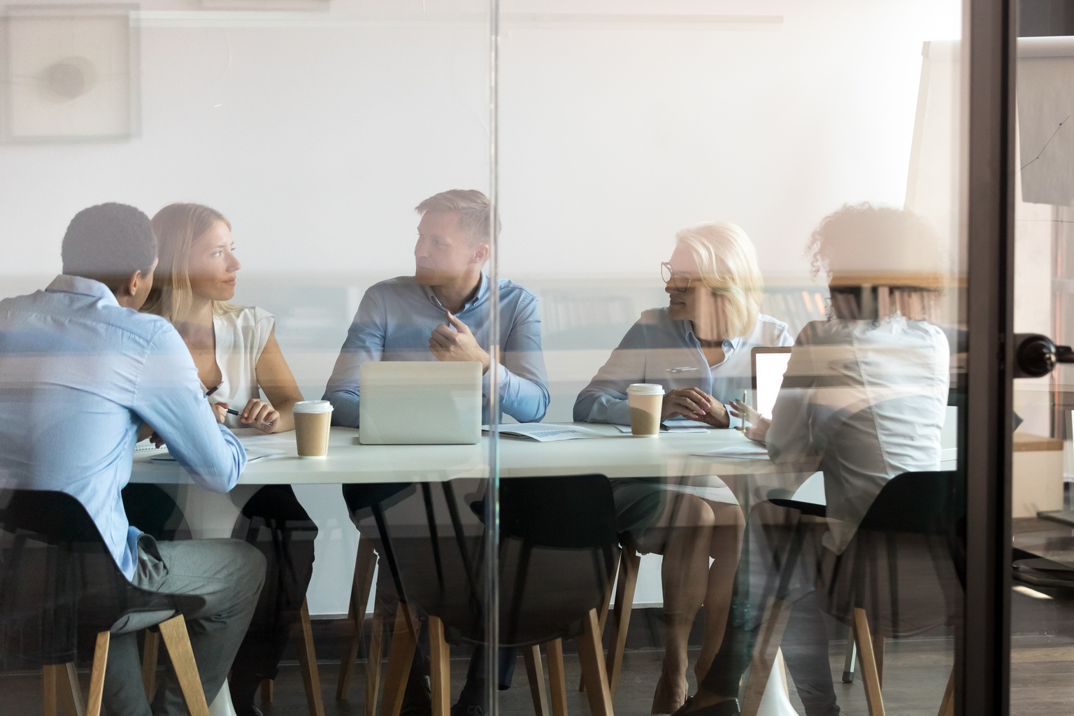 Business people meeting in a meeting room