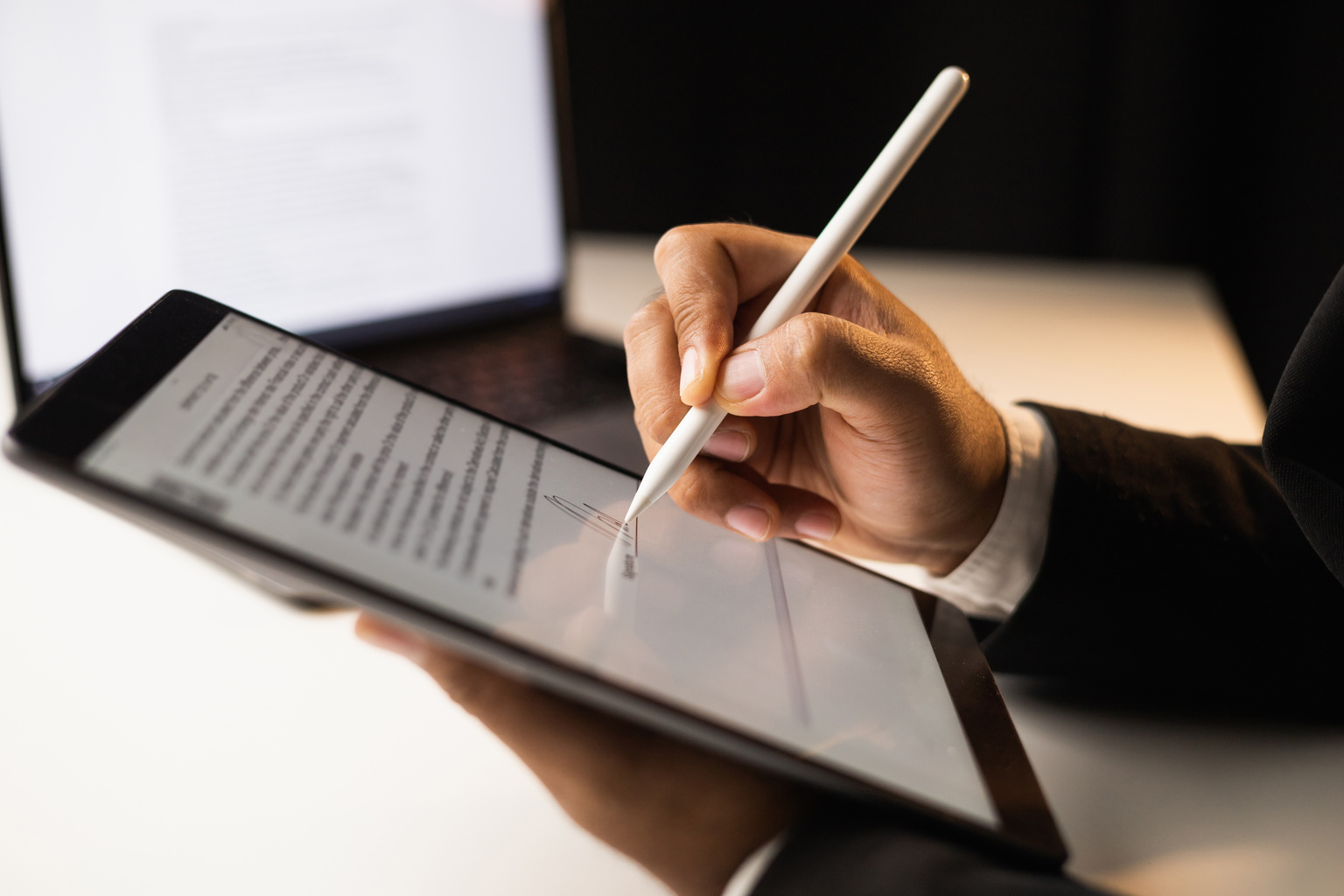 Transforming equipment leasing: The power of digital signatures