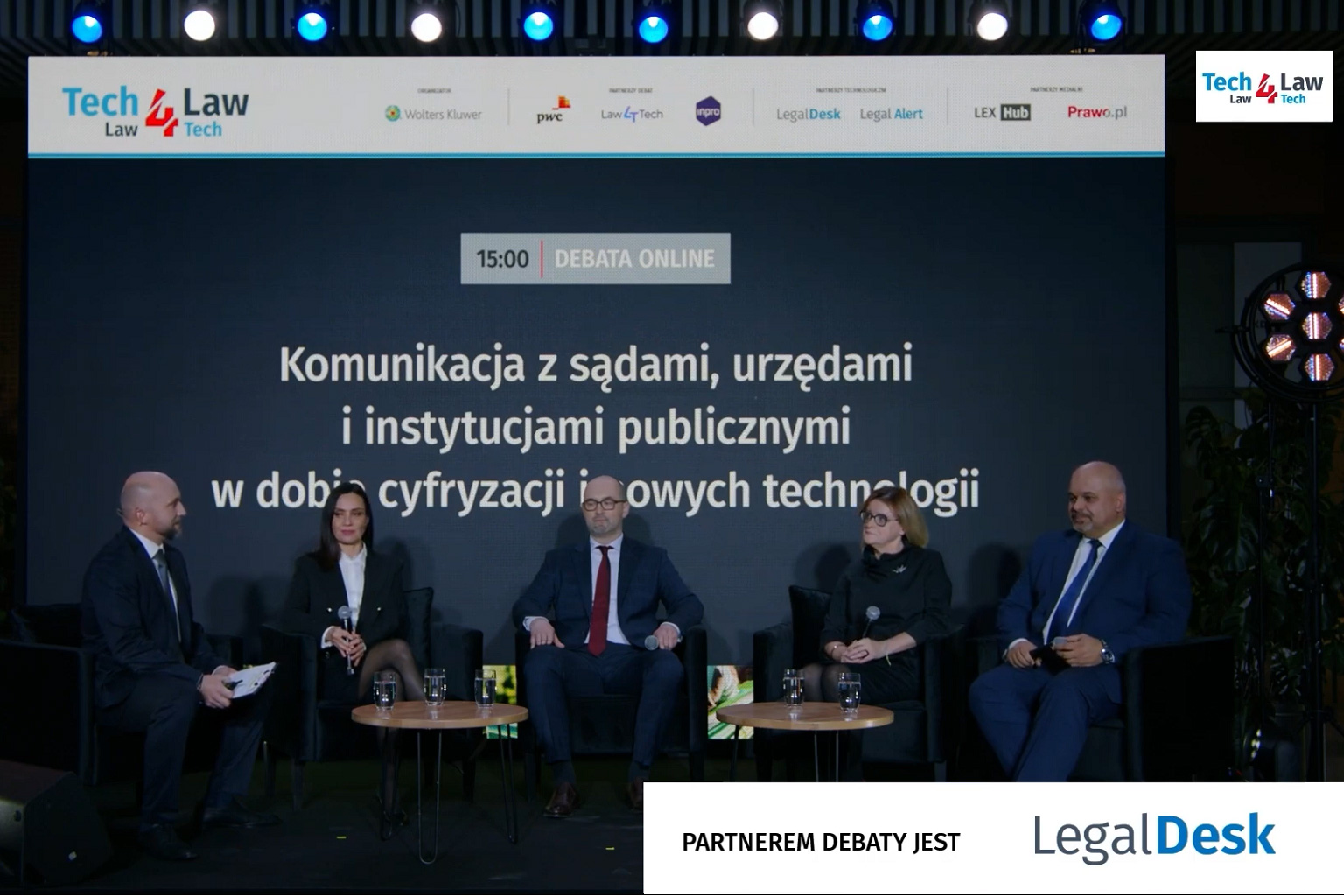 Komunikacja z sądami, urzędami i instytucjami publicznymi w dobie cyfryzacji i nowych technologii