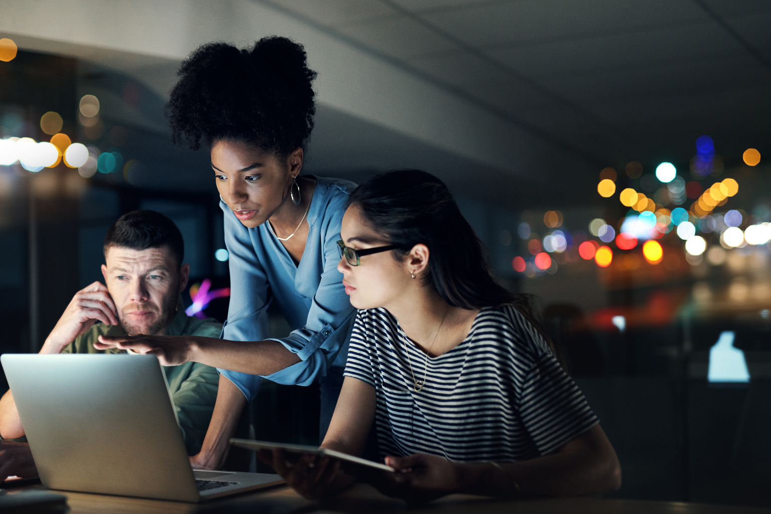 Employees working together in the night shift