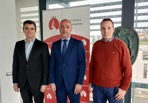 Wolters Kluwer, Ukabi y Cámara de Gipuzkoa renuevan su acuerdo de colaboración para fomentar la transformación empresarial