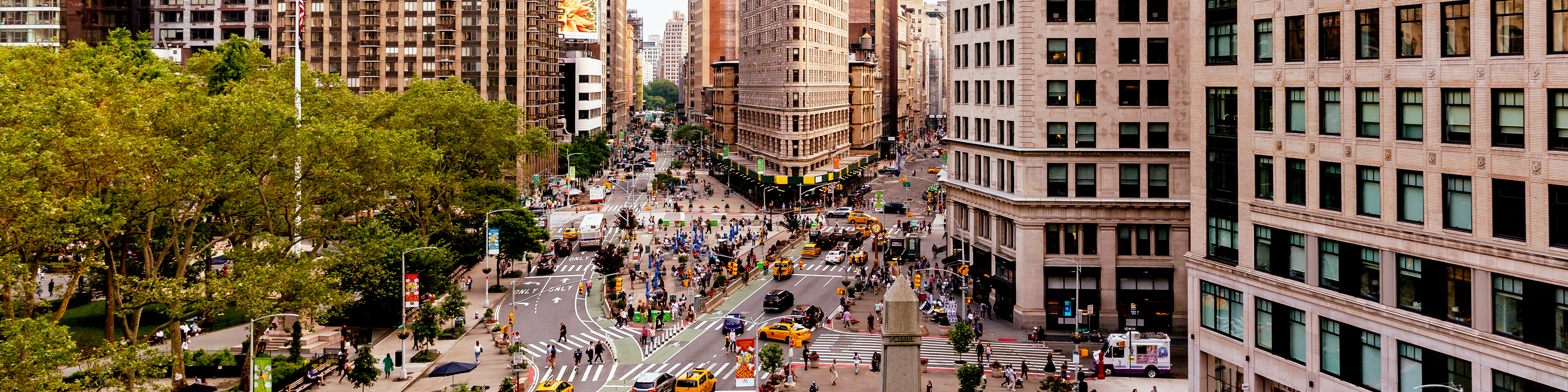 New York skyline with Broadway, Fifth Avenue and Flatiron Building