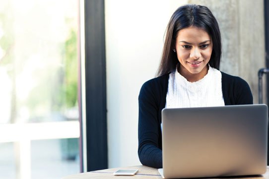 woman-on-laptop