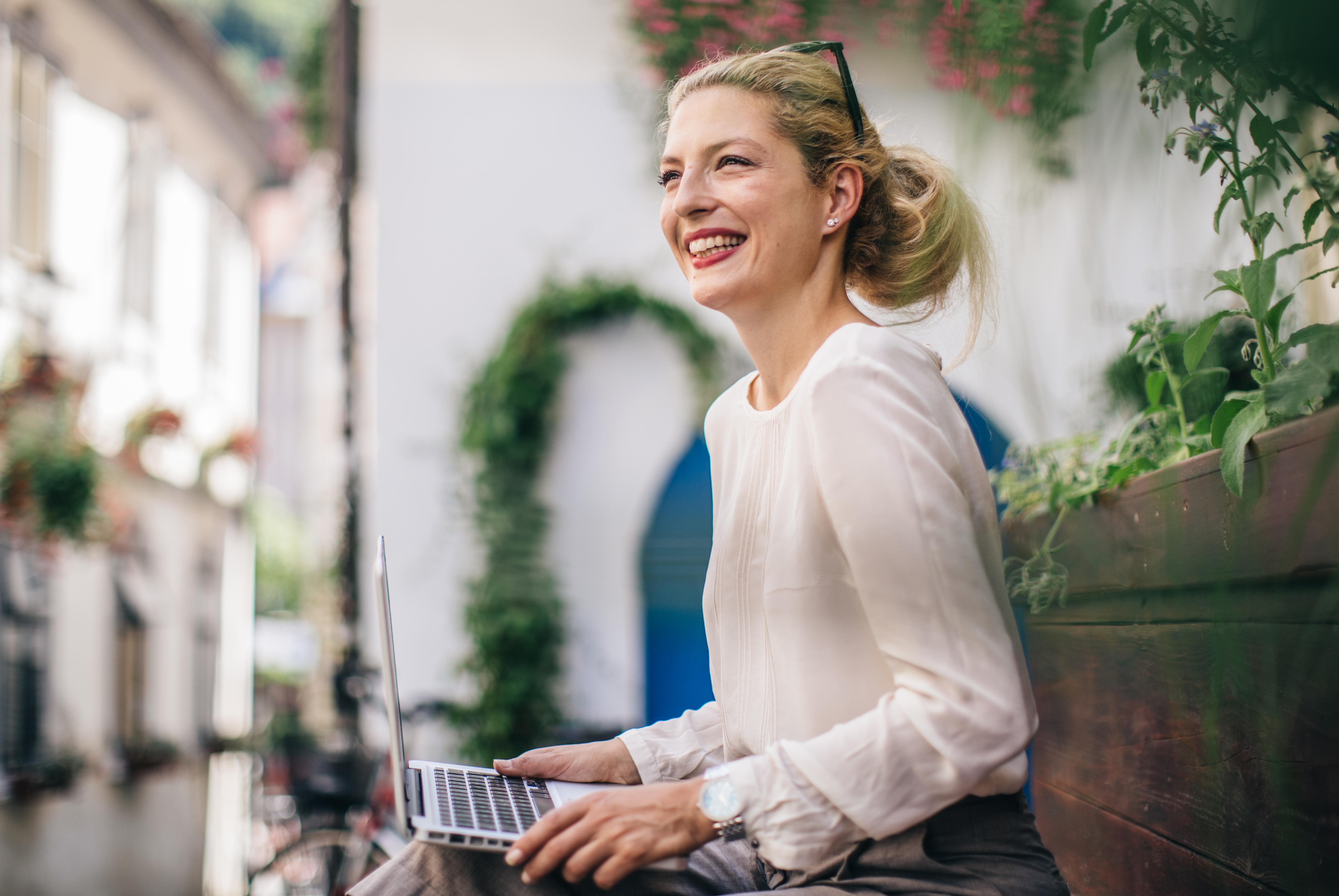 work outside with laptop