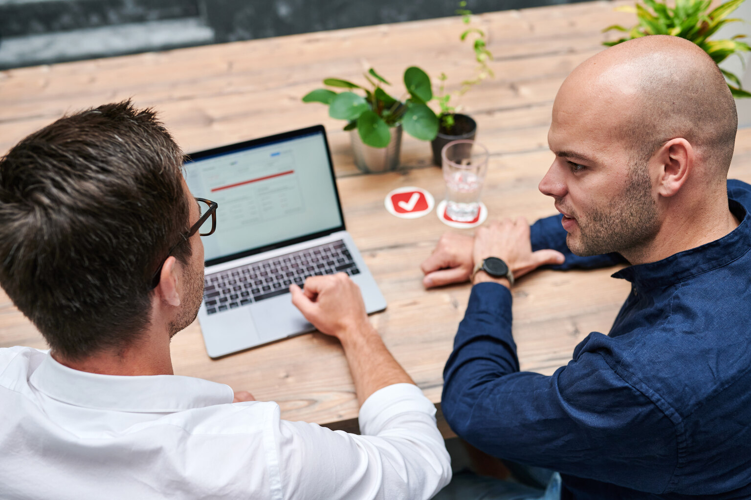 collega's werken samen aan debiteurenbeheer met Twinfield Boekhouden en Payt