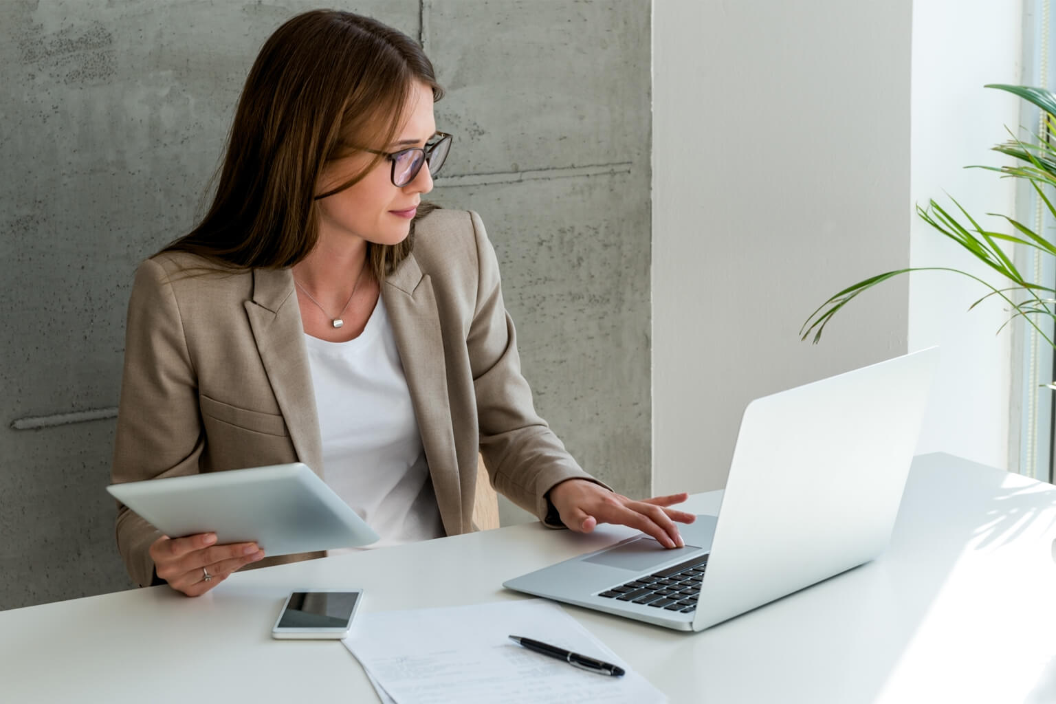 Woman in front of laptop